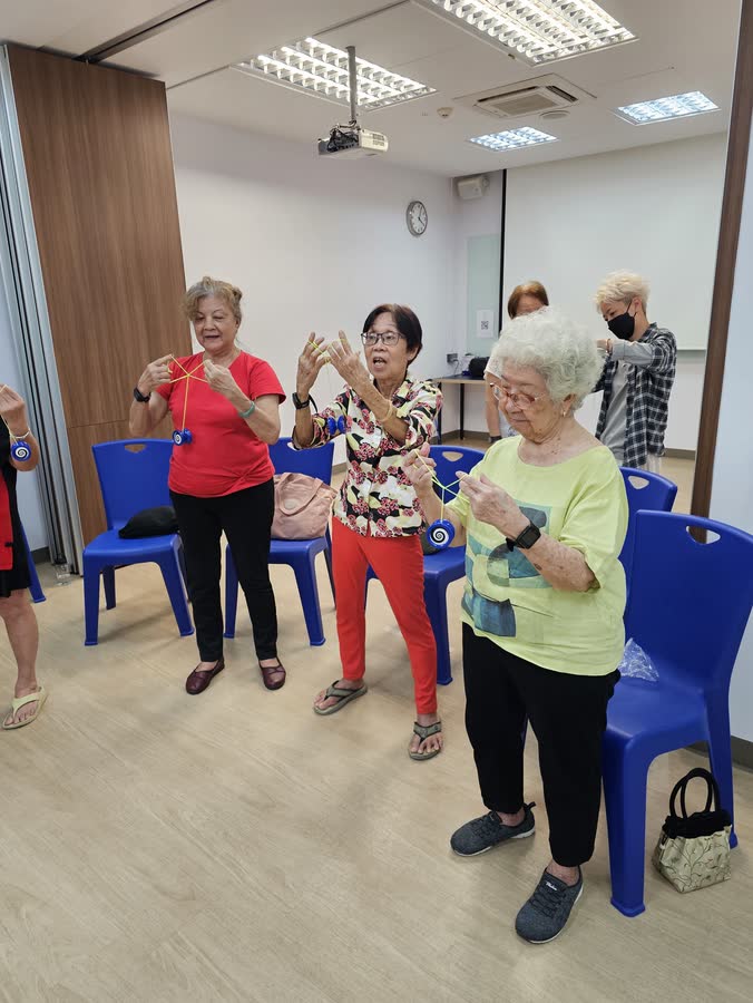 Senior yoyo workshop in Singapore